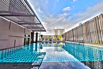 Rooftop Pool