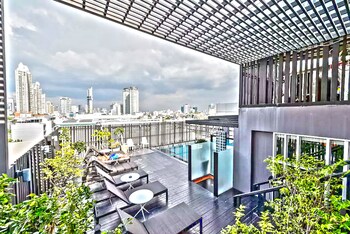 Rooftop Pool