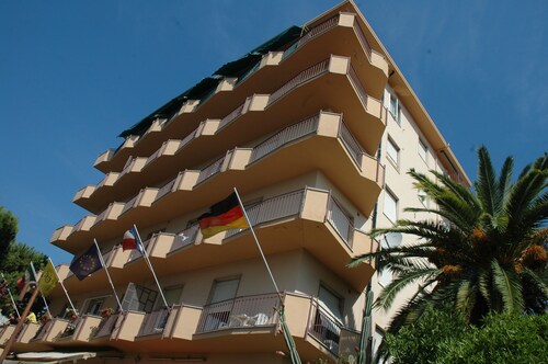 Solidago Hotel