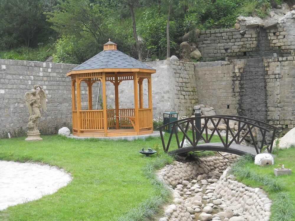 Childrens Play Area - Outdoor