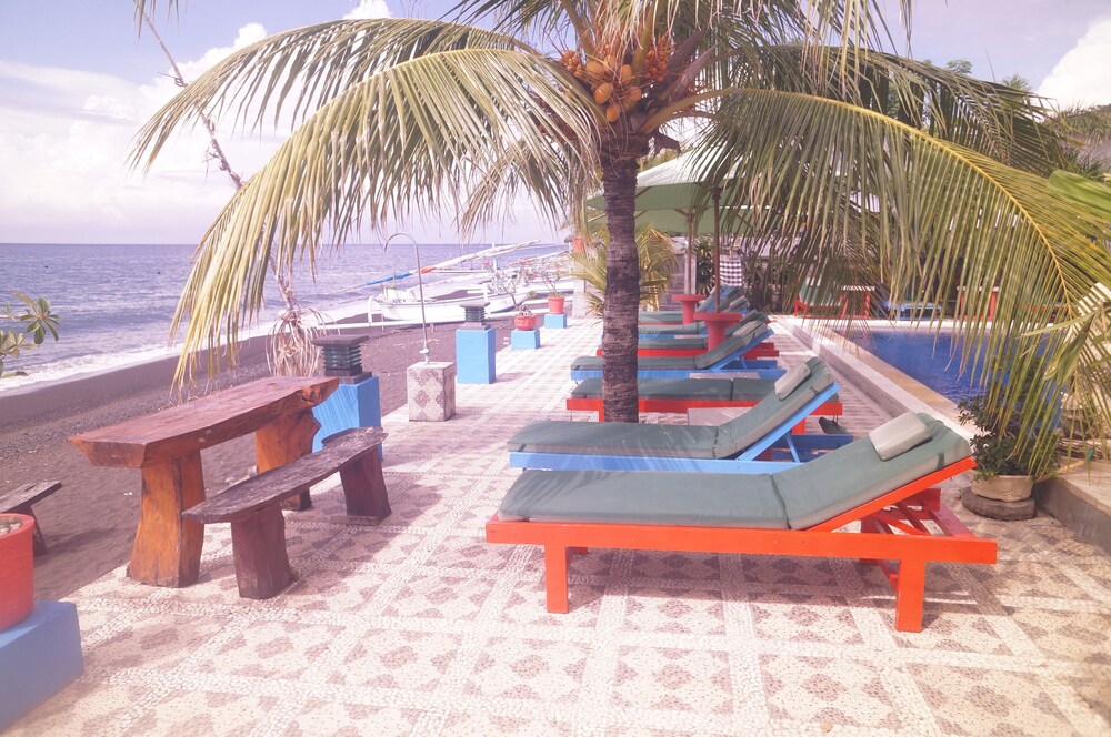 Sundeck