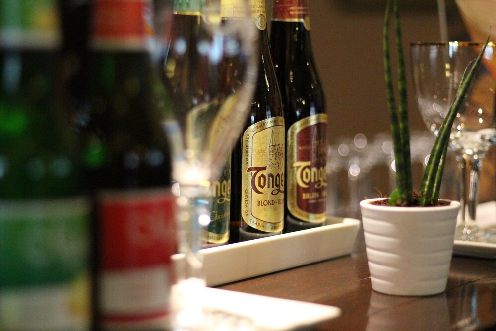 Hotel Lounge