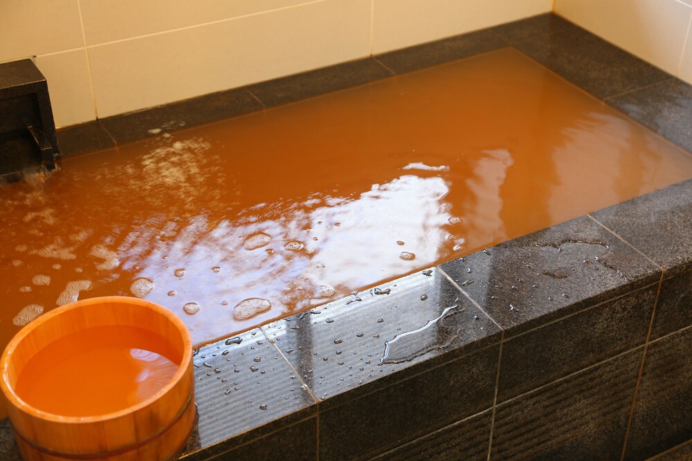 Deep Soaking Bathtub