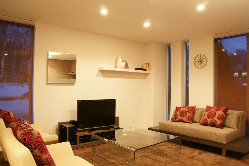 1 Bedroom (Floor/room type request not available) - Living Area