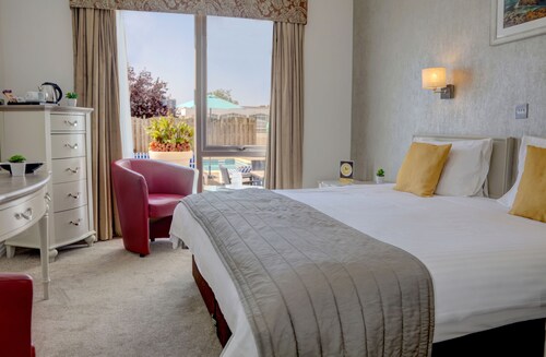 The Monterey Hotel, Sure Hotel Collection by Best Western