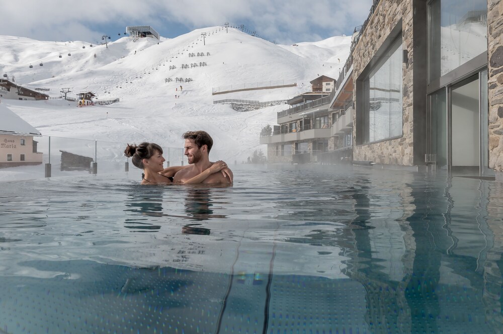 Infinity Pool