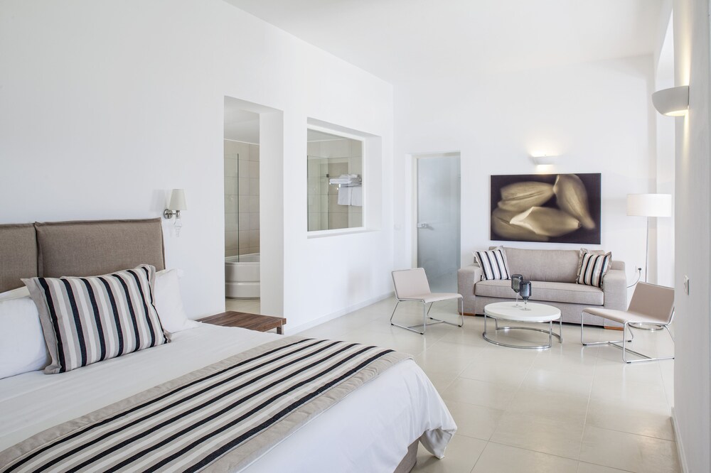Grand Suite, Sea View (outdoor Jacuzzi) - Guestroom