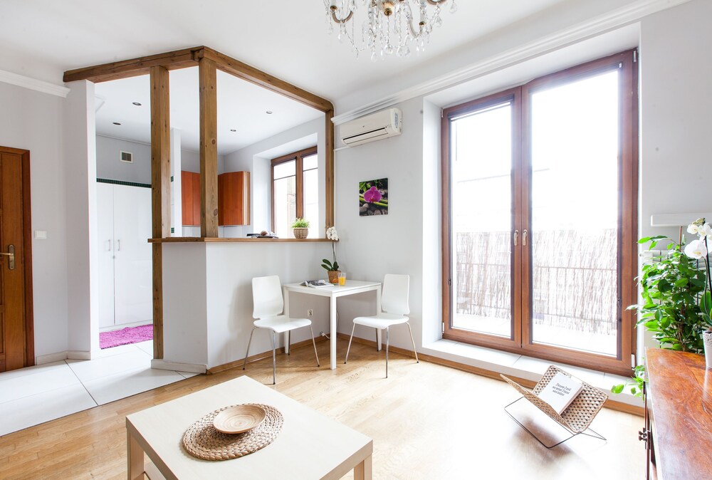 Studio - Guestroom