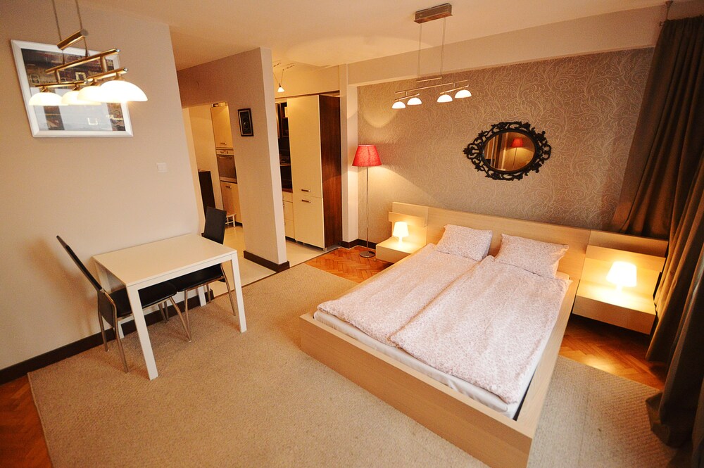 Studio - Guestroom
