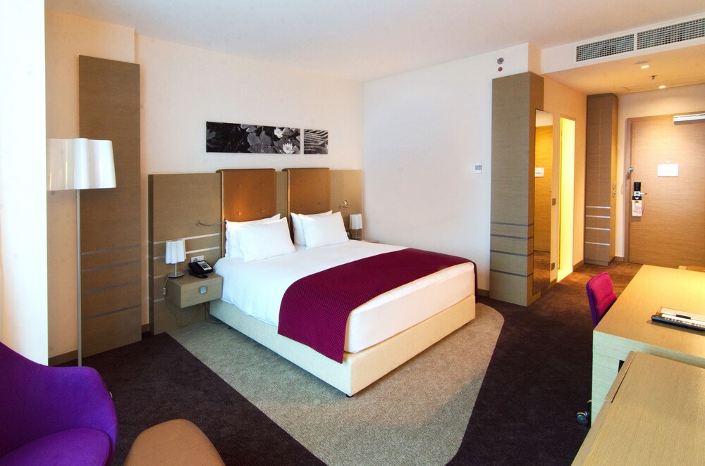 Guestroom View