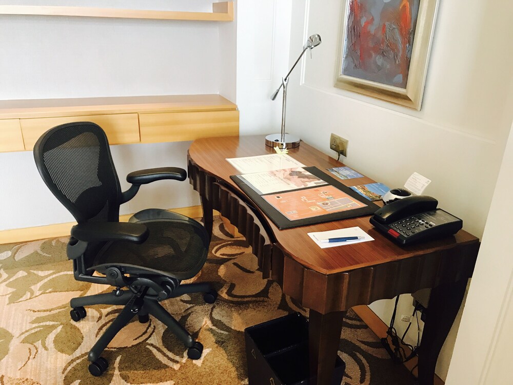 In-Room Business Center