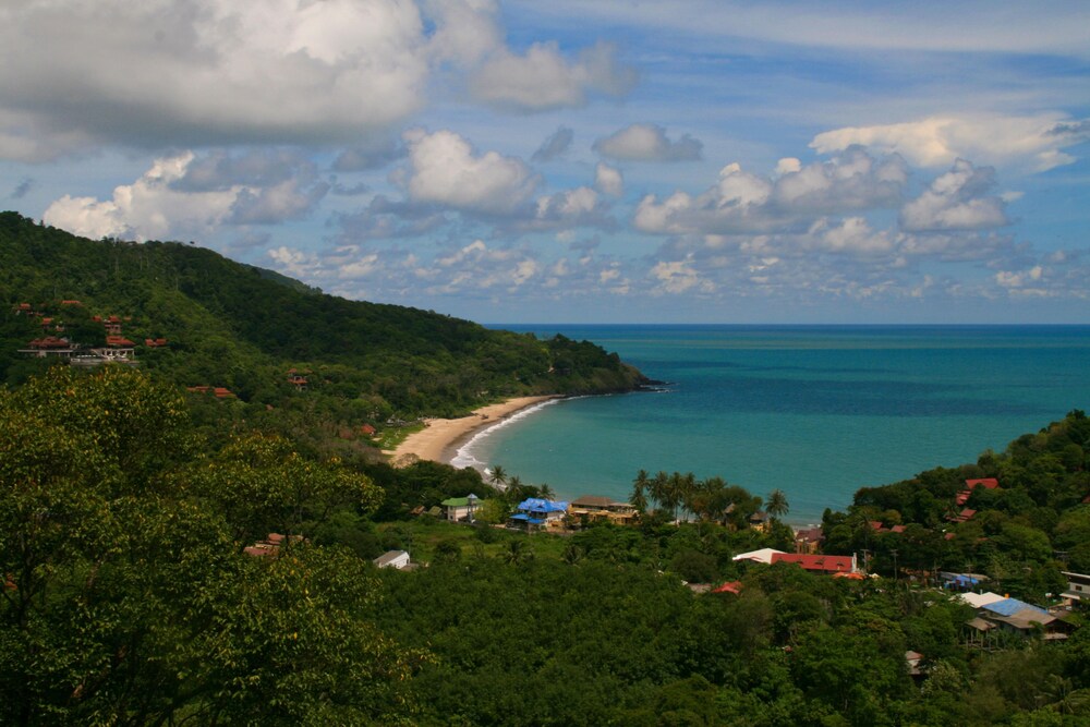 Beach/Ocean View