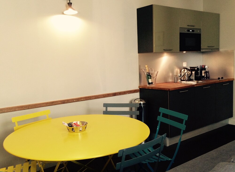 In-Room Kitchenette
