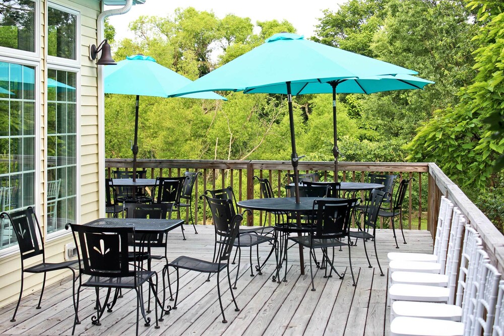 Sundeck