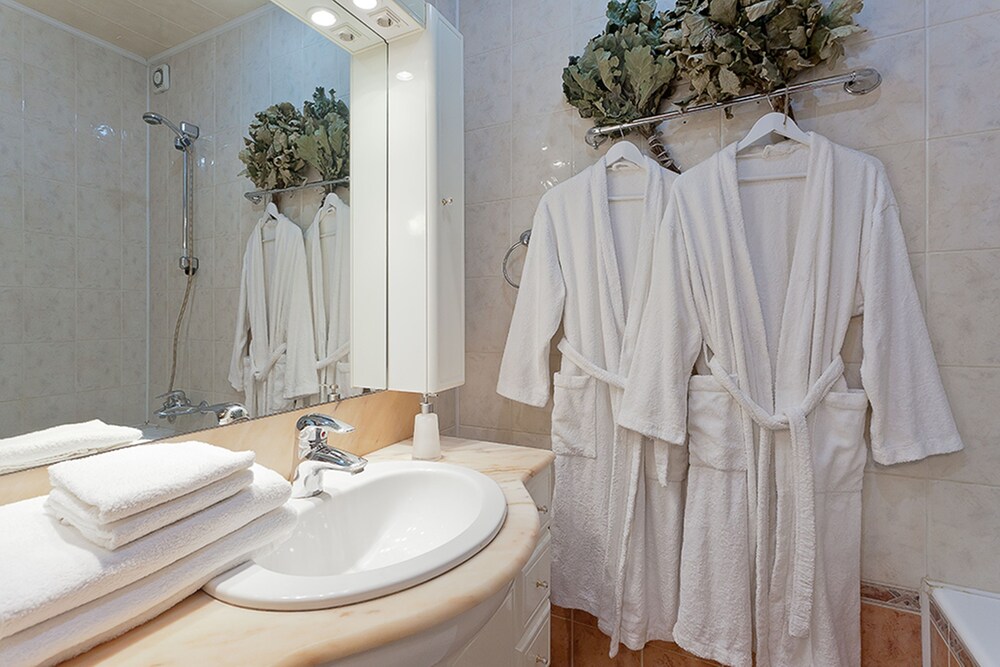 Standard Apartment, 1 Bedroom, Kitchen (Kirova, 4) - Bathroom