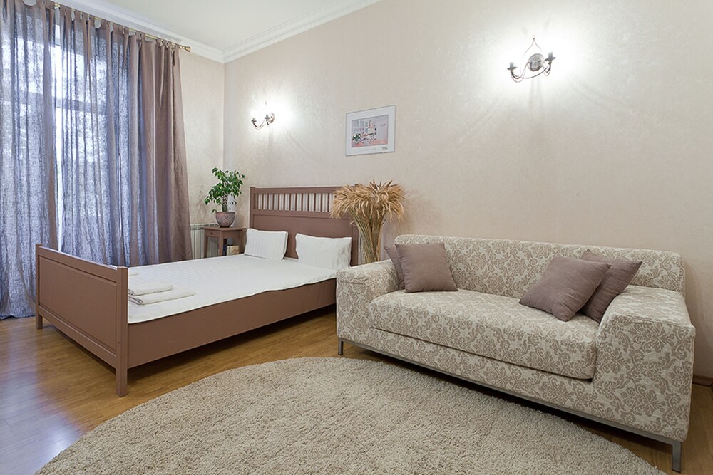 Standard Apartment, 2 Bedrooms, Kitchen (Praspiekt Niezalieznasci, 83) - Living Room