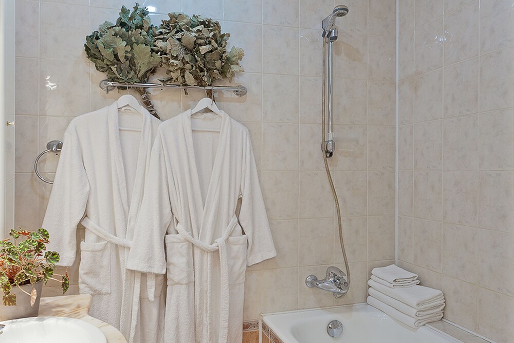 Standard Apartment, 1 Bedroom, Kitchen (Kirova, 4) - Bathroom