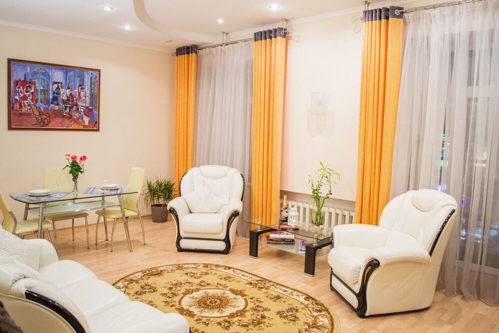 Standard Apartment, 2 Bedrooms, Kitchen (Karla Marksa, 25) - Living Area