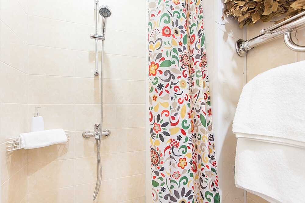 Standard Apartment, Kitchen (Internacyjanalnaja, 13) - Bathroom