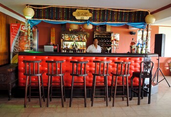 Hotel Lounge
