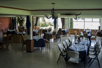 Food Court