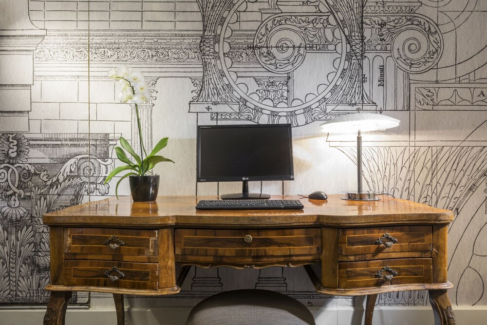 In-Room Business Center