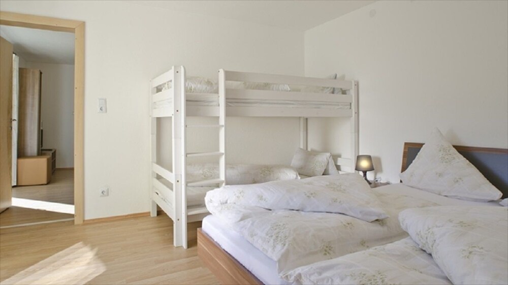 Family Apartment, Balcony, Mountain View (Apartment 2) - Guestroom