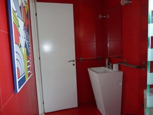 Studio - Bathroom