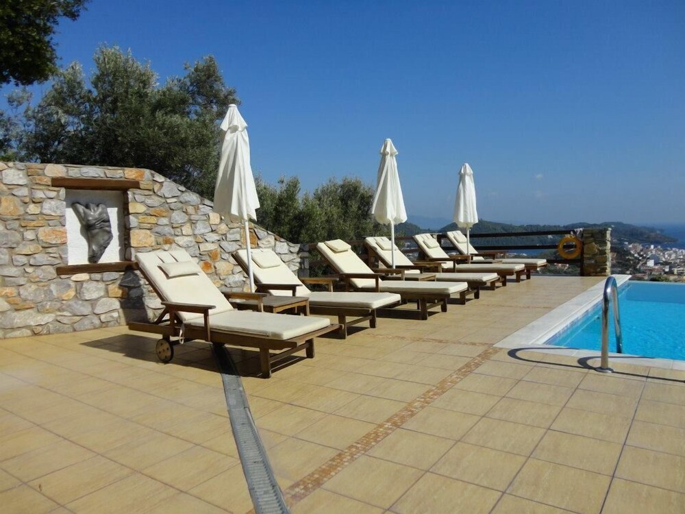Sundeck