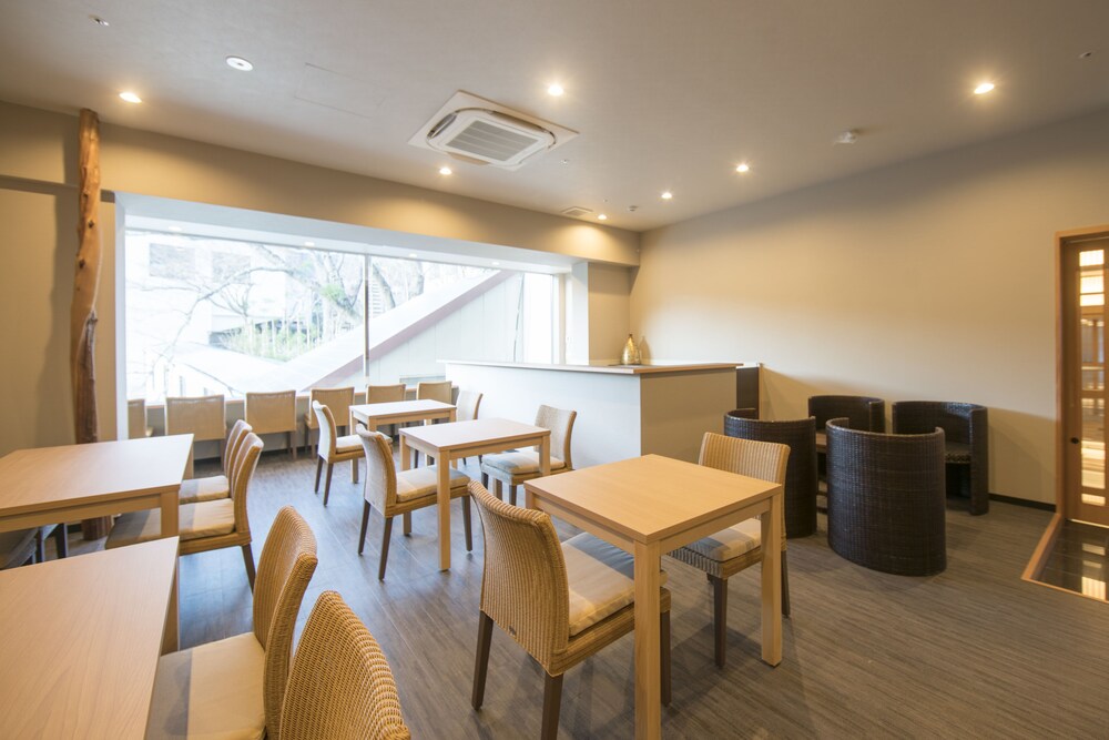 Hotel Lounge