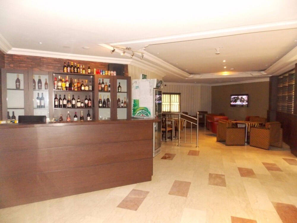 Hotel Bar