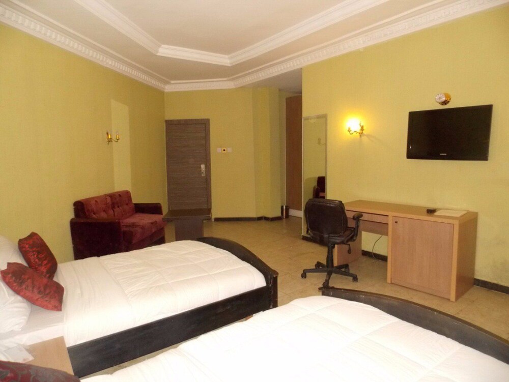 Guestroom