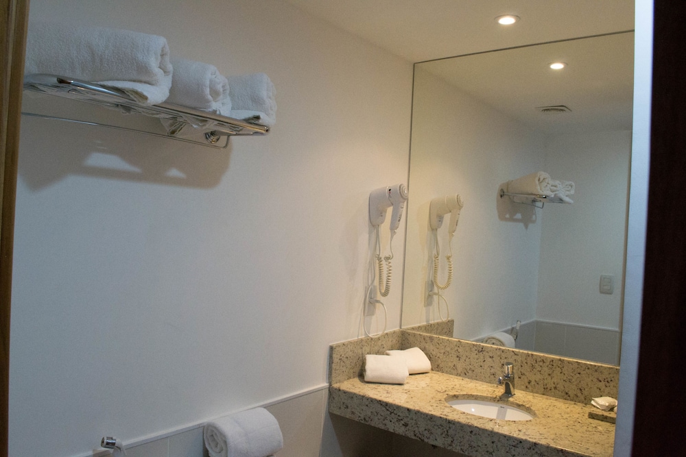 Quarto Casal Standard - Banheiro