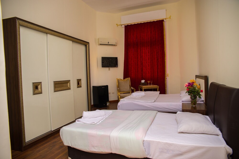 Guestroom