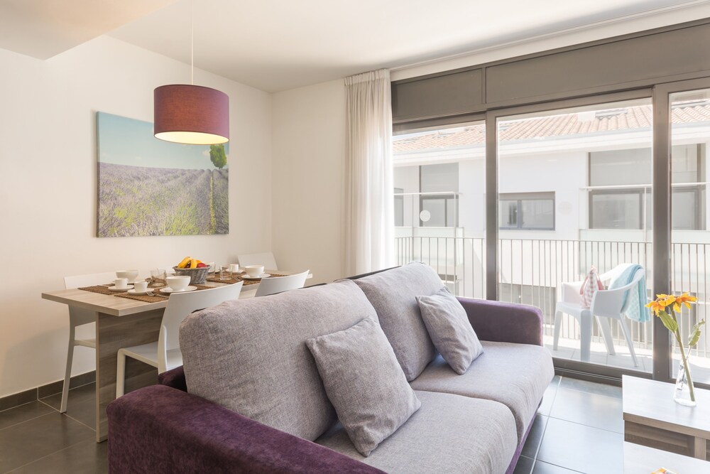 Apartment, 3 Bedrooms - Living Area