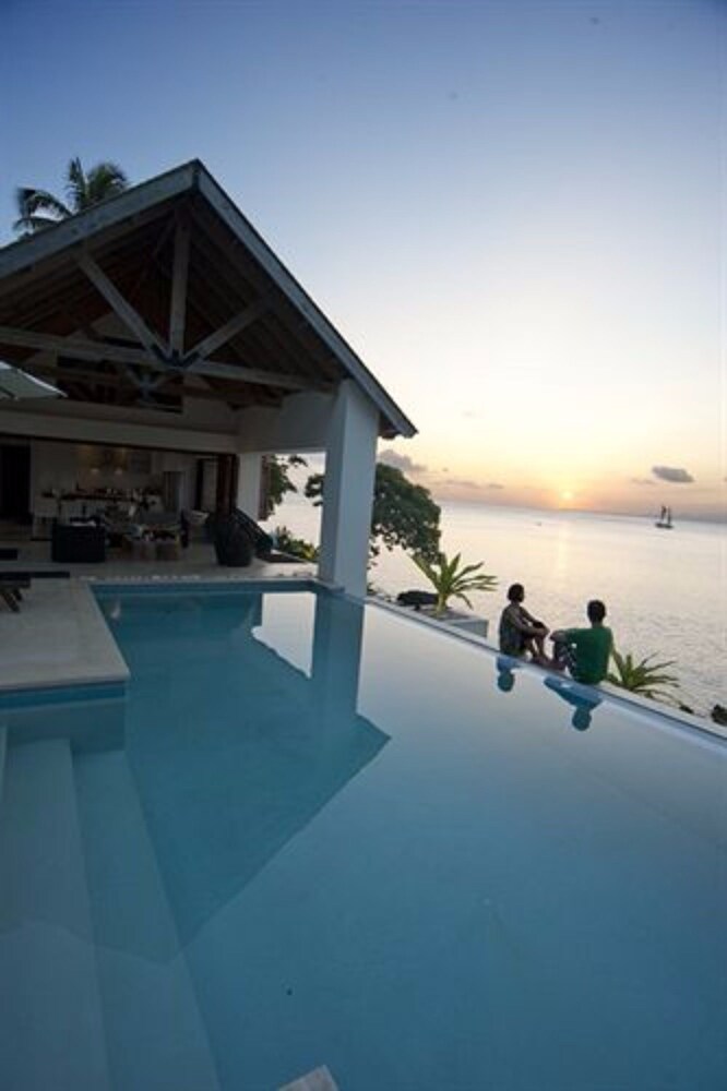Infinity Pool
