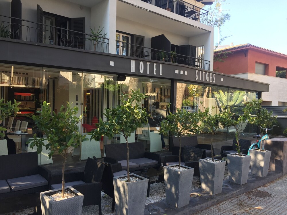 Hotel Front