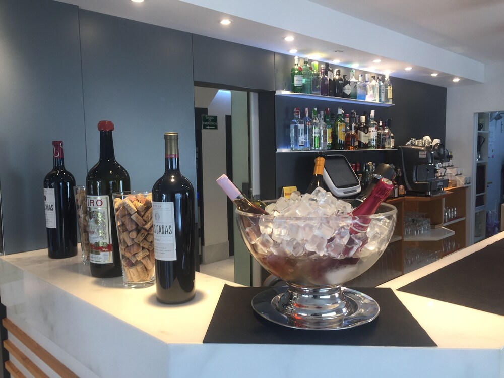 Hotel Bar