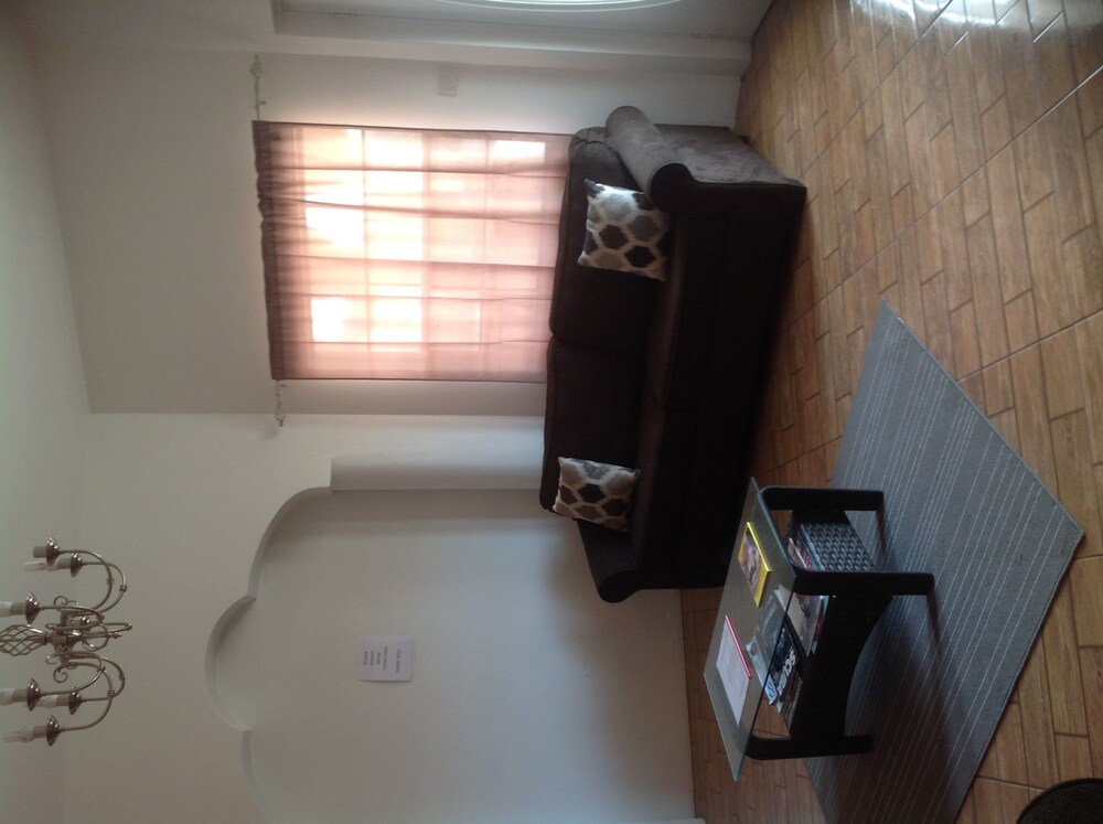 Superior Apartment, 2 Bedrooms, Kitchen, Ocean View - Living Area