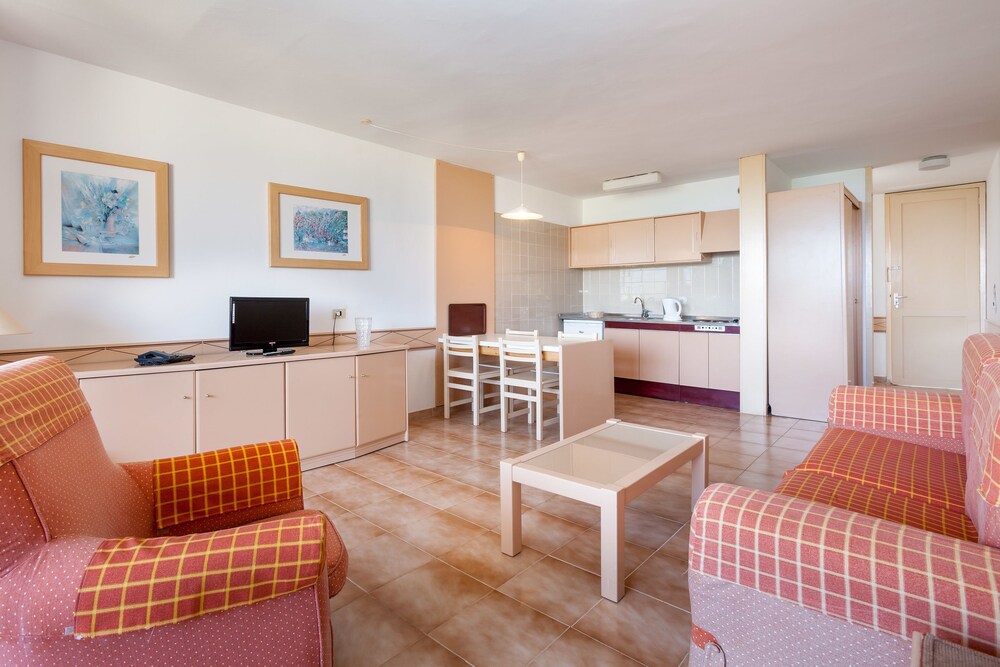 In-Room Kitchen