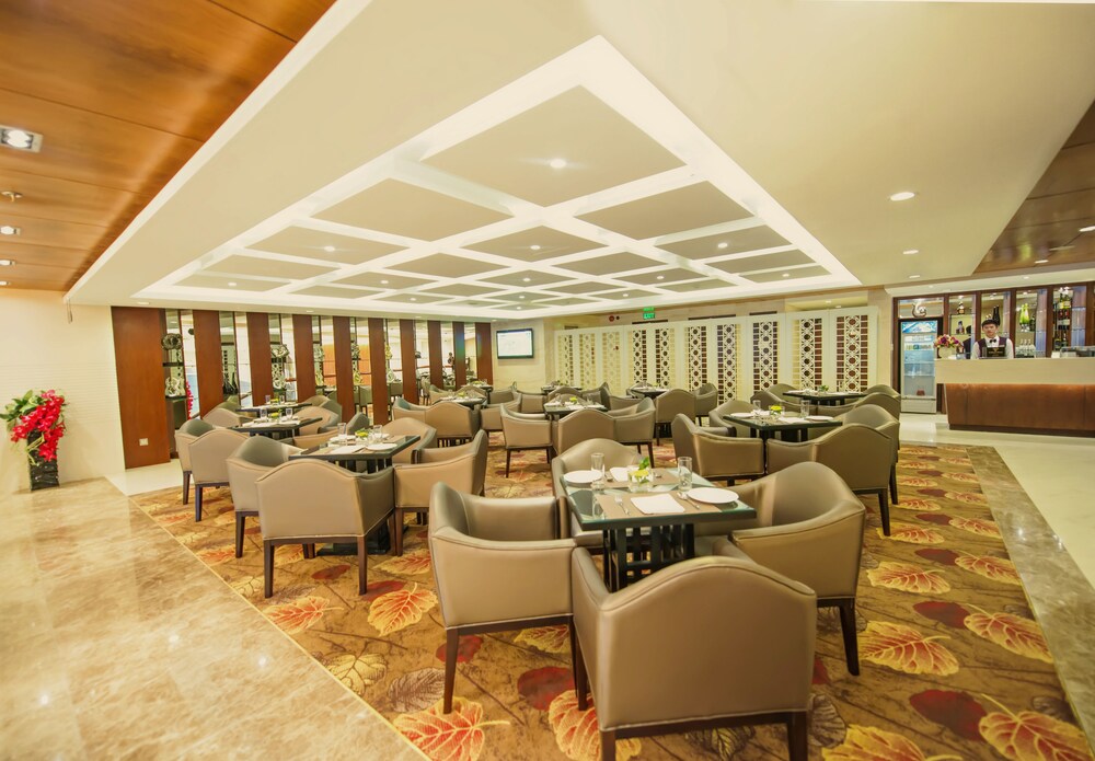 Hotel Lounge