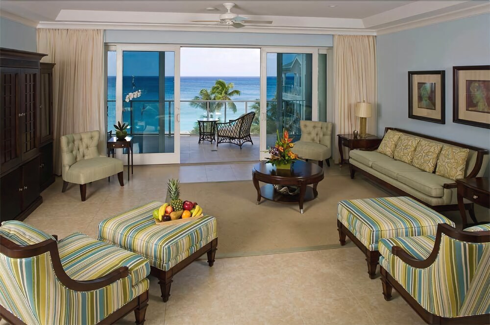 Suite, 2 Bedrooms - Living Area