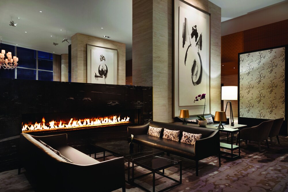 Hotel Lounge