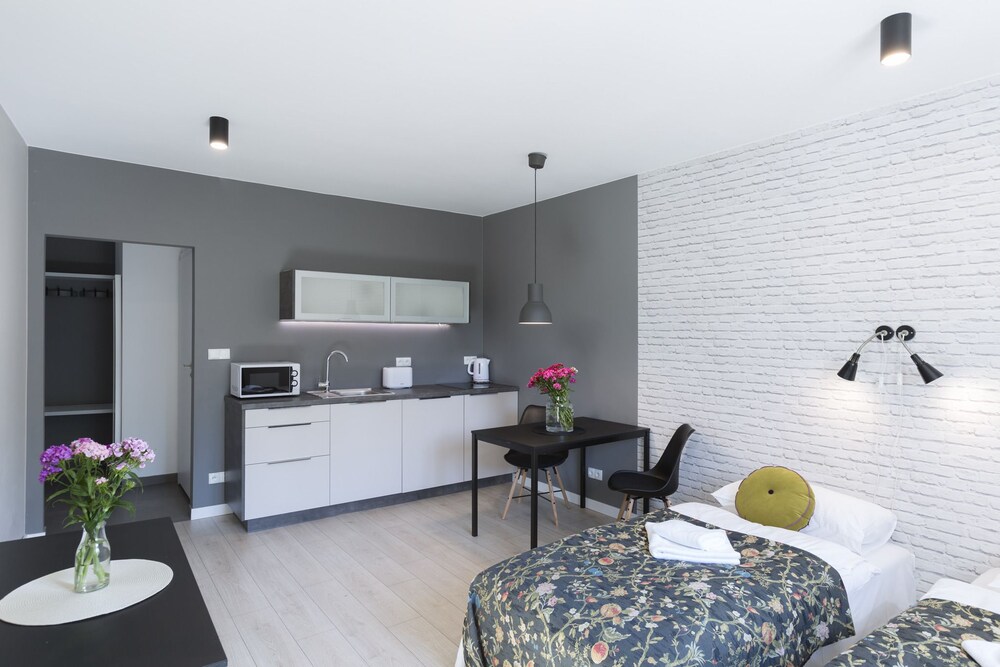 Studio (Krzyza Street) - Guestroom