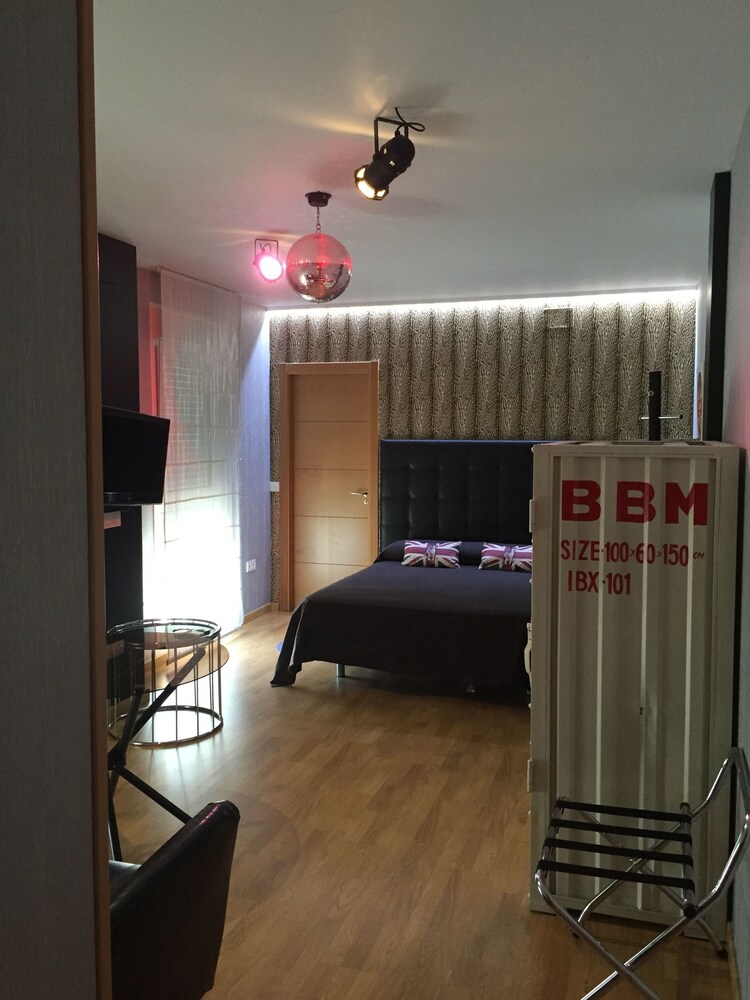 Double Room - Guestroom