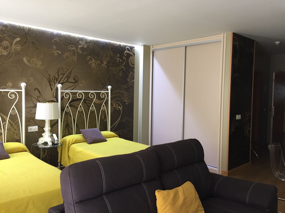 Triple Room - Living Area