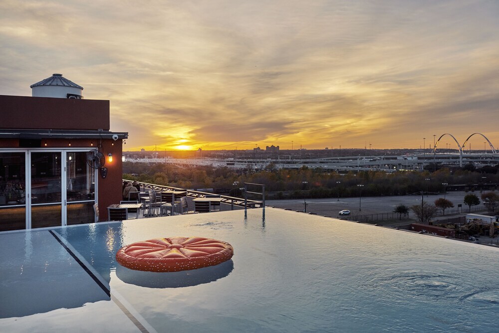 Rooftop Pool