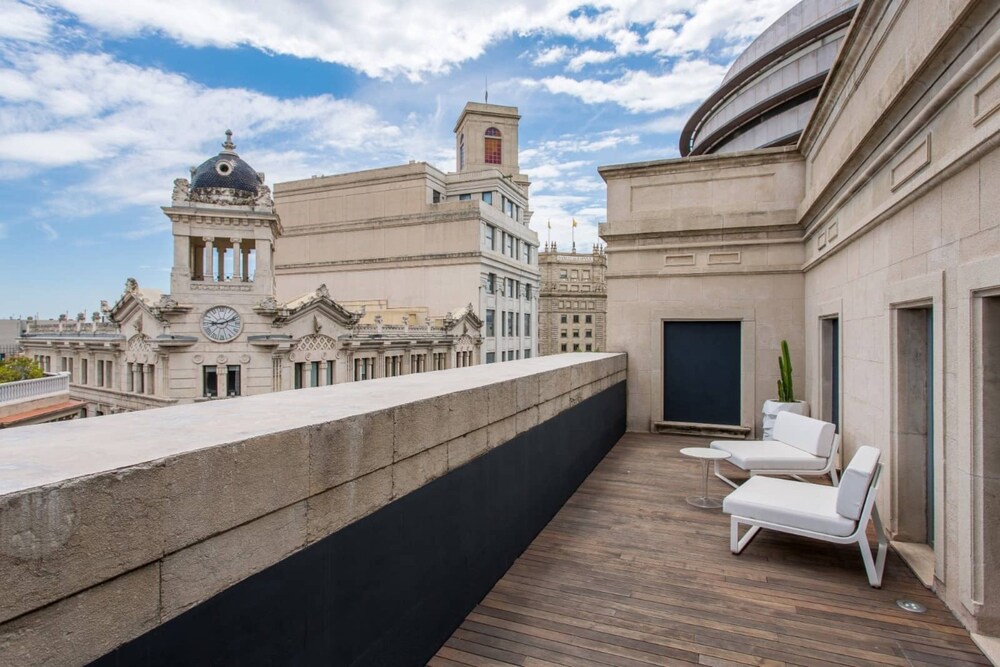 Sundeck