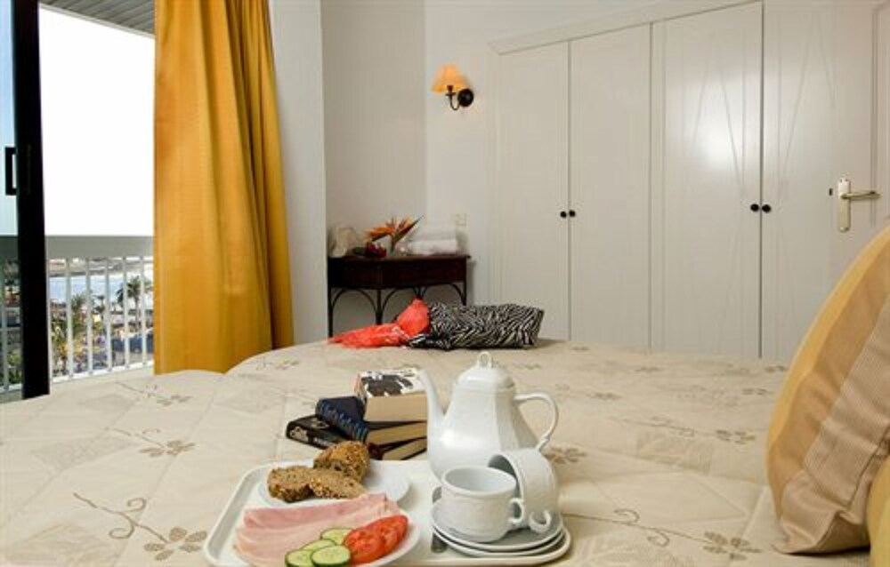 Standard Apartment, 2 Bedrooms - Guestroom