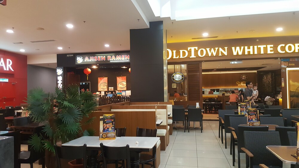 Family Dining